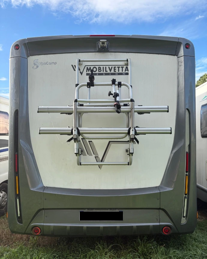 Porte-vélos sur un camping-car